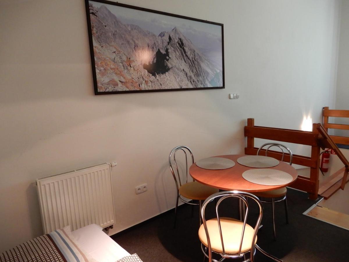 Appartement Studia Sprava Tanapu à Štrbské Pleso Extérieur photo